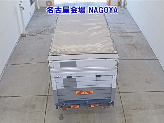 2015 Hino Dutro Aluminum Van PG auction photo 3