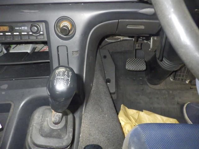 2008 Isuzu トラクター auction photo 7