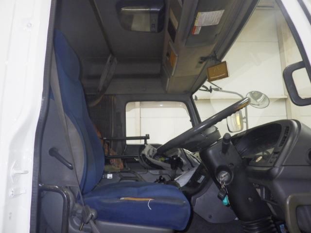 2008 Isuzu トラクター auction photo 5