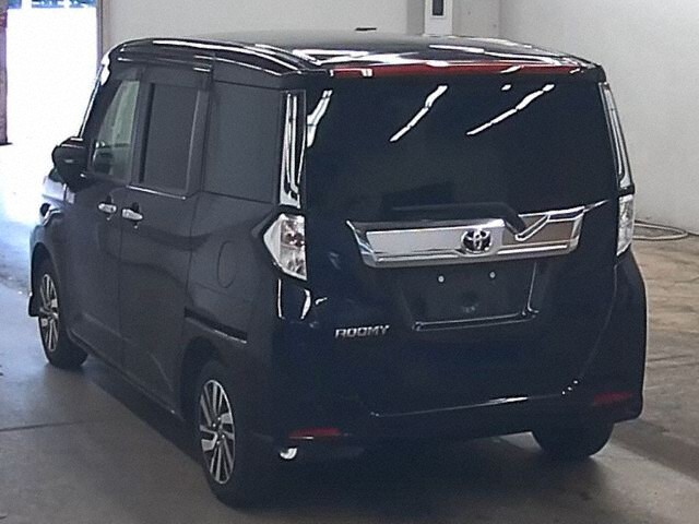 2023 Toyota Roomy カスタムG 4WD auction photo 2