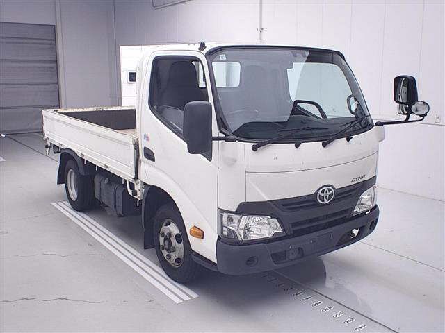 Japan Auction Vehicles 12 2019 Toyota Dyna 2-ton Full Just Low PCS D-T auction photo