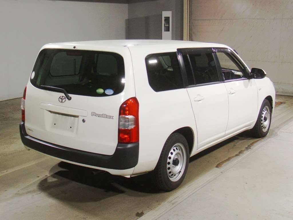 2021 Toyota Probox GL auction photo 2