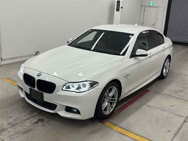 2014 BMW BMW5シリーズ 523i Mスポーツ auction photo 4