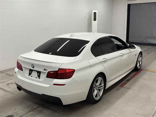 2014 BMW BMW5シリーズ 523i Mスポーツ auction photo 5