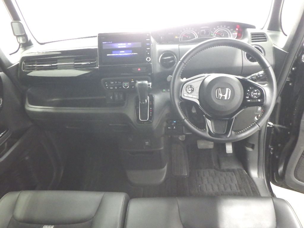 2021 Honda N-BOX カスタムLターボ auction photo 3