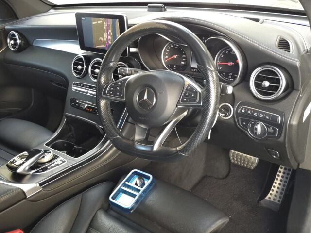 2017 Mercedes-Benz GLC GLC250 4M Sport 4WD auction photo 3
