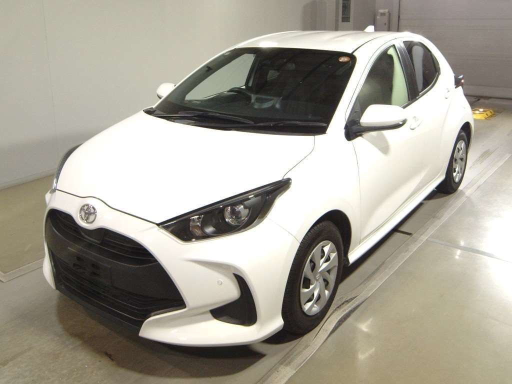 2022 Toyota Yaris X Japan auction vehicle