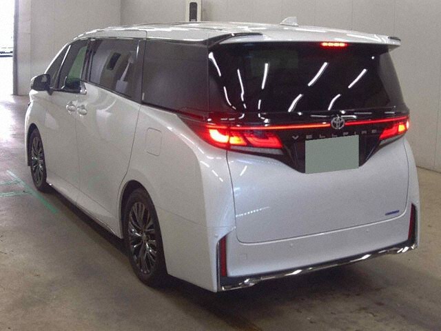 2025 Toyota Vellfire Z Premier auction photo 2