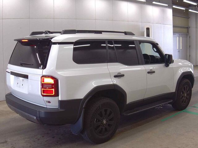 2024 Toyota Land Cruiser 250 ZX First Edition 4WD auction photo 5