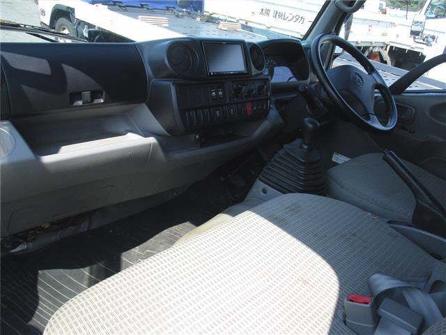 2017 Toyota Dyna 4WD 2t Wキャブロング D-TB auction photo 4