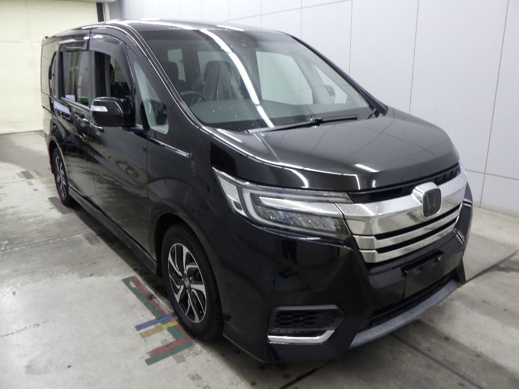 Japan Auction Vehicles 17 2021 Honda Stepwgn Honda Sensing (7 seats) auction photo