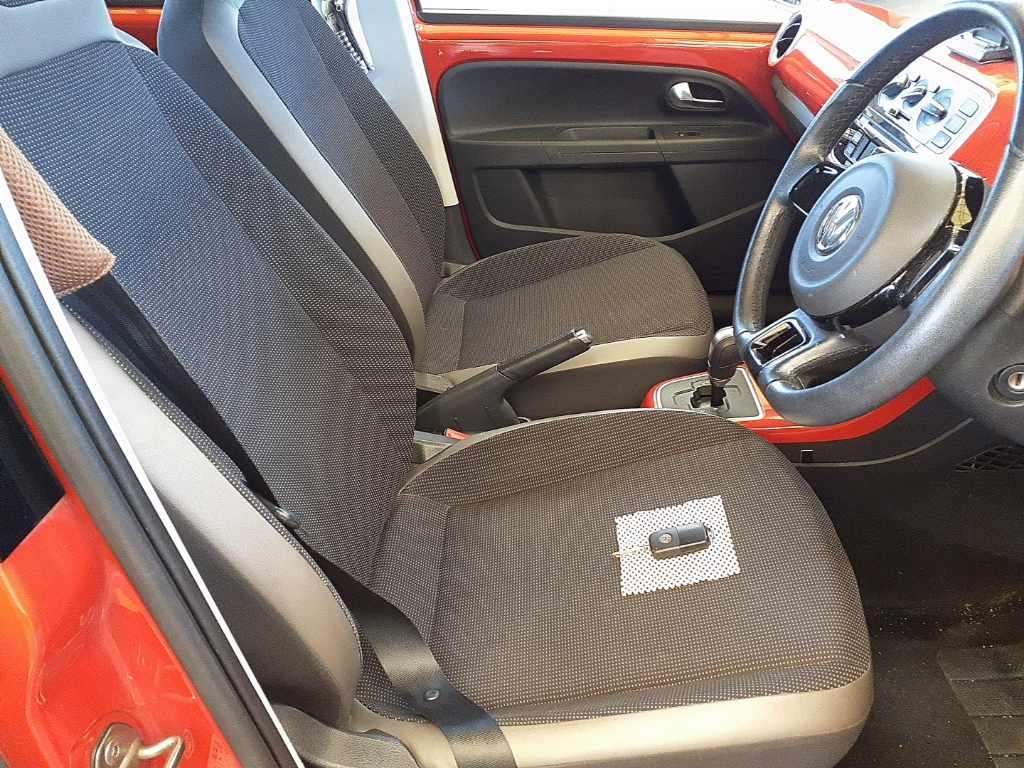2016 Volkswagen VW アップ! auction photo 10