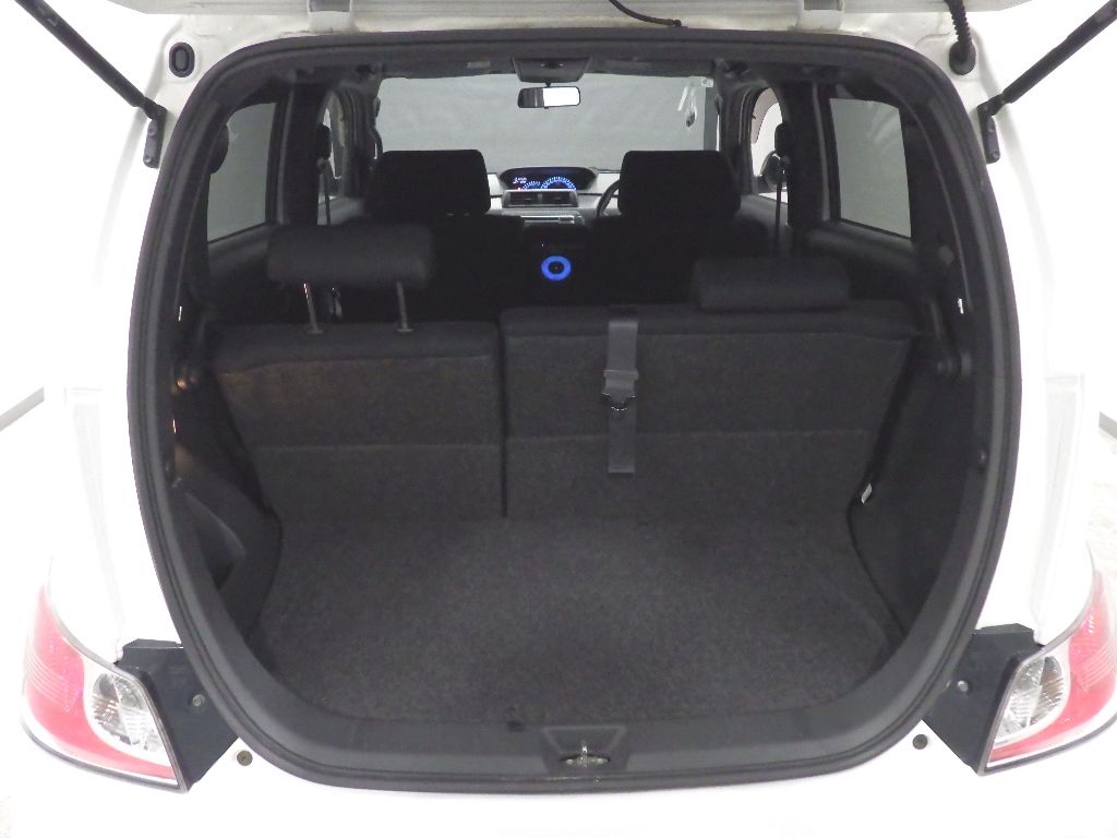 2007 Toyota bB Z Q Ver. auction photo 8
