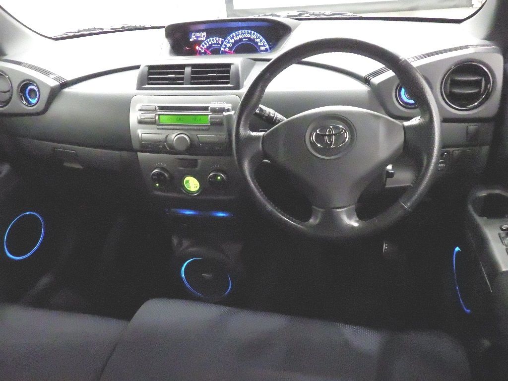 2007 Toyota bB Z Q Ver. auction photo 3