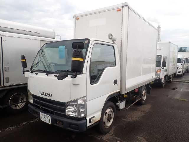 2011 Isuzu Elf 1.3t Panel Van 4WD Japan auction vehicle
