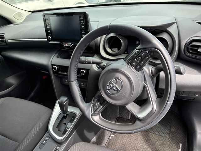 2023 Toyota Yaris Cross G auction photo 3