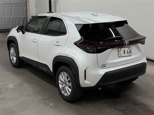 2023 Toyota Yaris Cross G auction photo 2