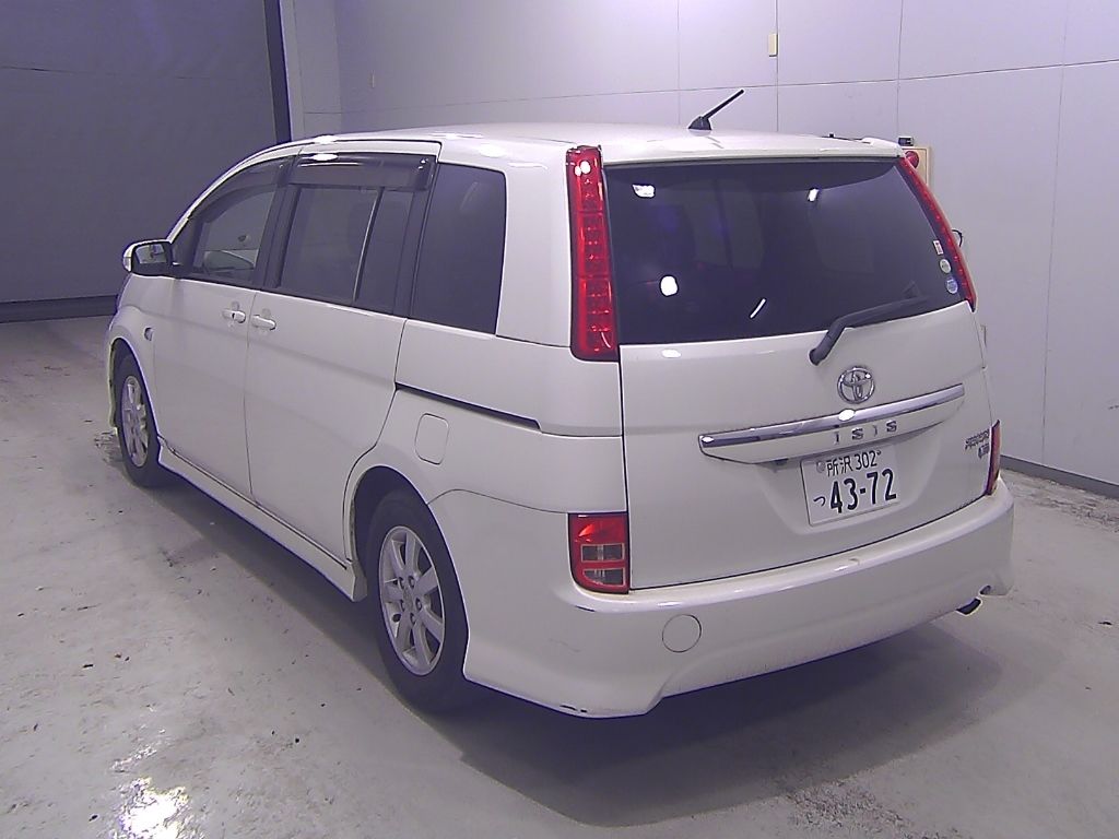2010 Toyota Isis プラタナ auction photo 5