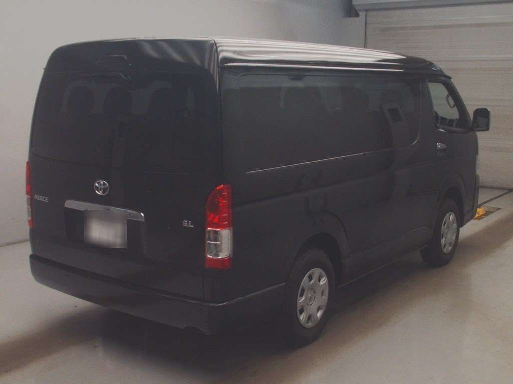 2025 Toyota Hiace GL 4WD auction photo 2