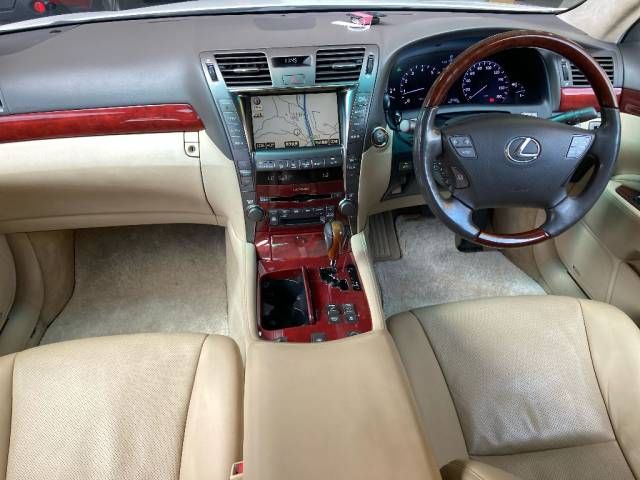 2006 Lexus LS LS460 I Package auction photo 2