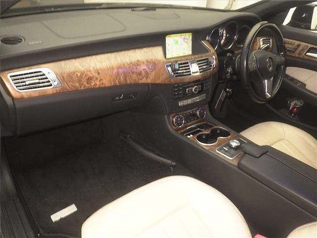 2011 Mercedes-Benz CLS350 BlueEFFICIENCY auction photo 4