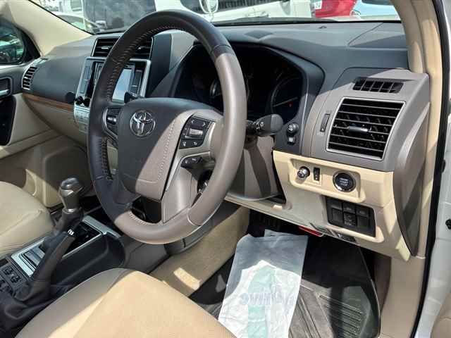 2023 Toyota Land Cruiser Prado TX Lパッケージマットブラックエ auction photo 3