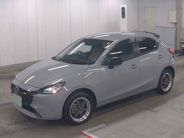 2024 Mazda 2 15 BD 4WD auction photo 4