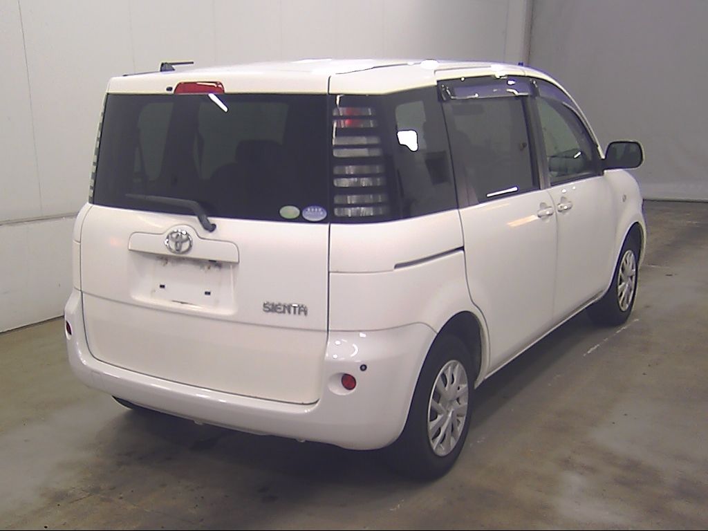 2005 Toyota Sienta X auction photo 2