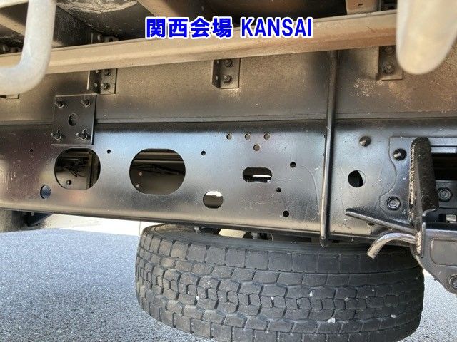2012 Isuzu Forward アルミウイング auction photo 11