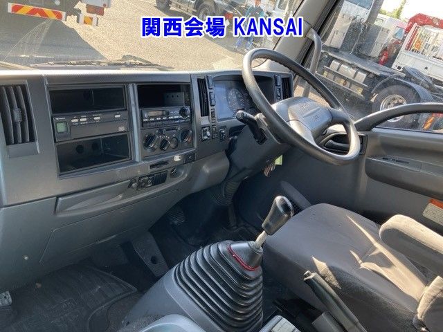 2012 Isuzu Forward アルミウイング auction photo 5