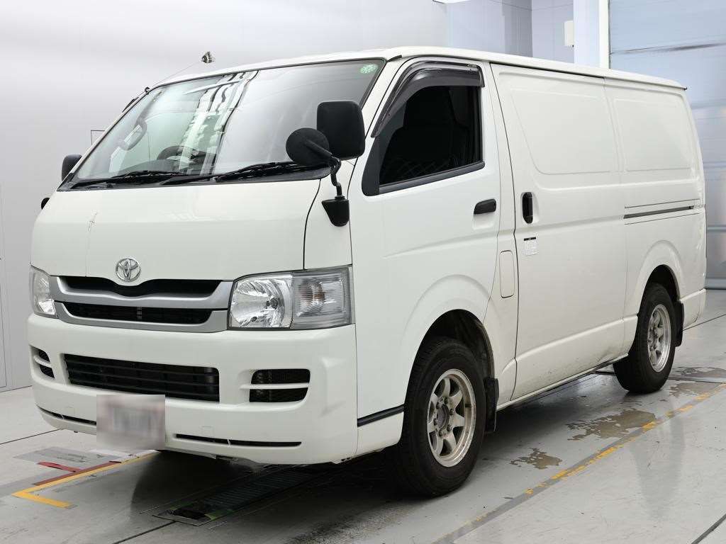 2009 Toyota Hiace Japan auction vehicle