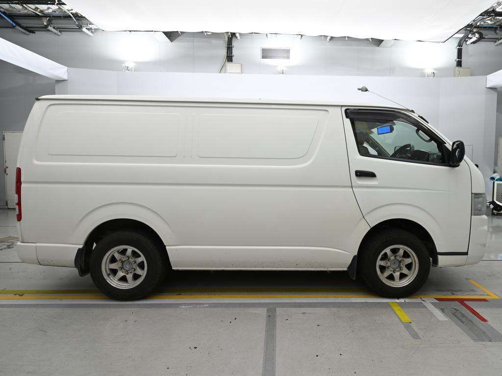 2009 Toyota Hiace auction photo 3