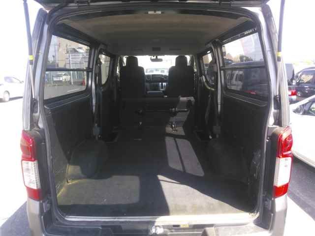 2020 Nissan NV350 Caravan DX auction photo 9