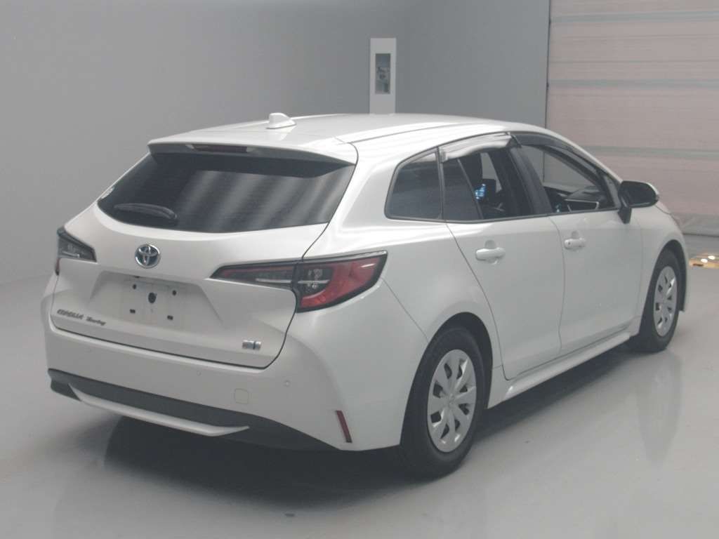2022 Toyota Corolla Touring ハイブリッド G-X auction photo 2