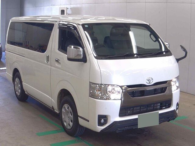 Japan Auction Vehicles 8 2025 Toyota Hiace LSGLダークプラS 4WD auction photo