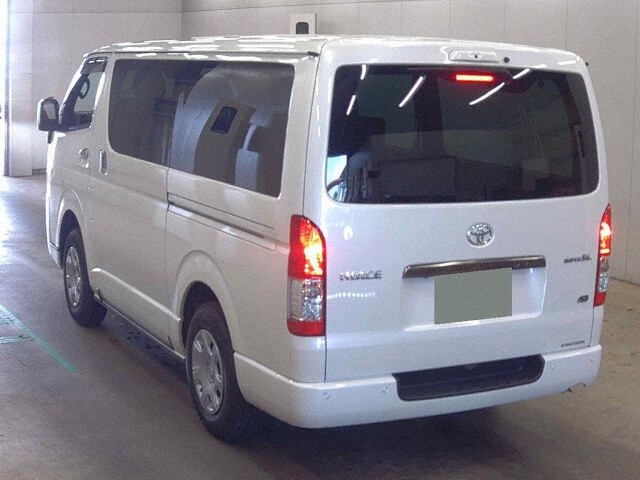 2025 Toyota Hiace LSGLダークプラS 4WD auction photo 2