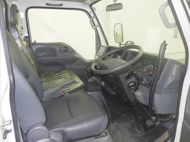 2019 Isuzu Elf dump auction photo 5