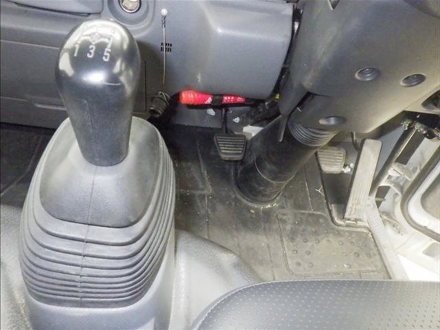 2019 Isuzu Elf dump auction photo 7