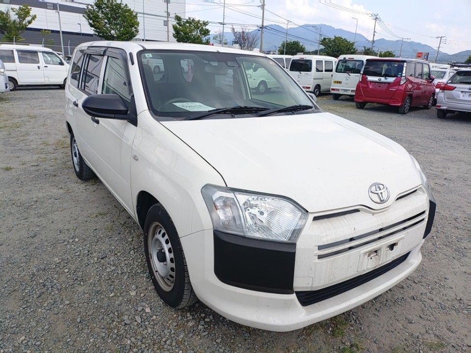 2021 Toyota Probox auction photo 4
