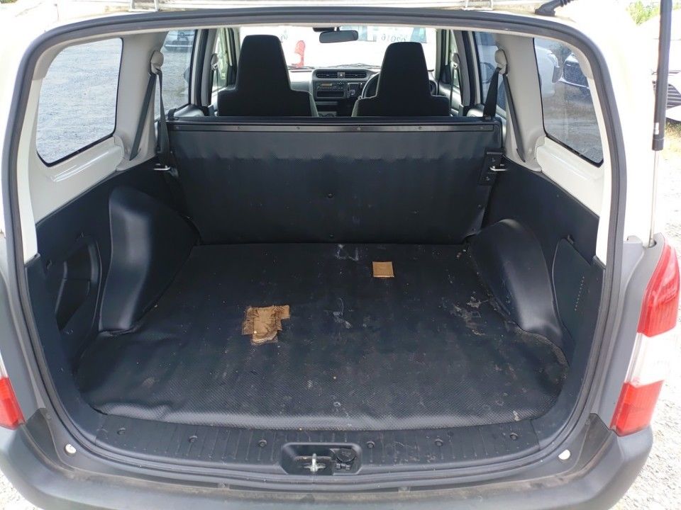 2021 Toyota Probox auction photo 8