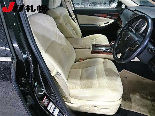 2015 Toyota Crown ハイブリッドロイヤルサルーンFour auction photo 4