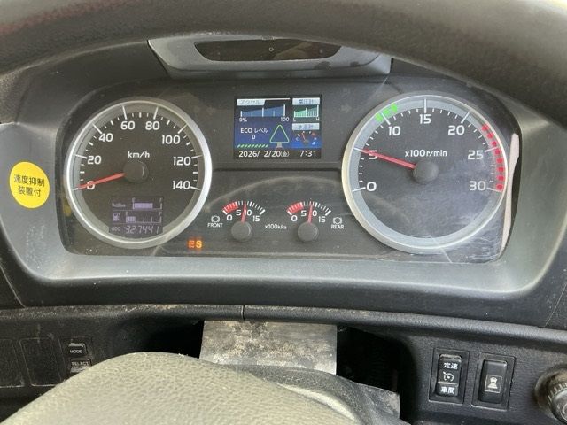 2017 Hino Profia dump auction photo 6