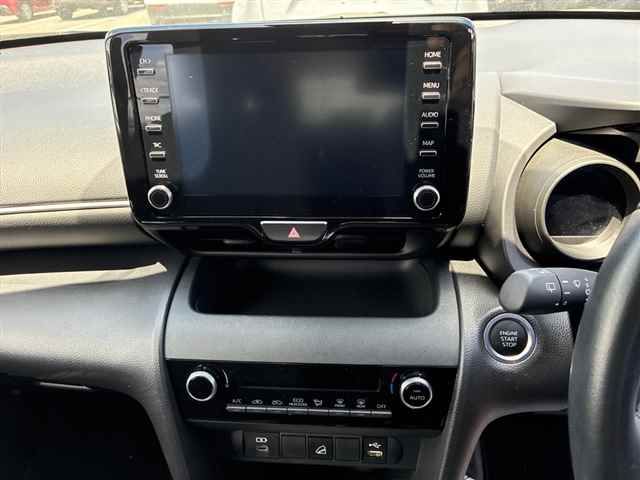 2023 Toyota Yaris Cross G 4WD auction photo 6