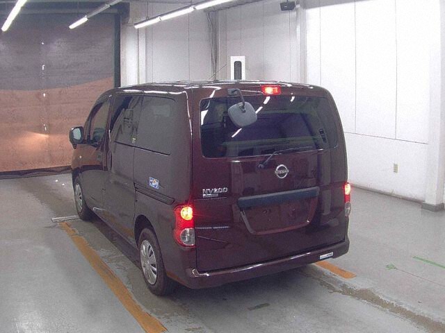 2023 Nissan NV200 Vanette Van auction photo 2