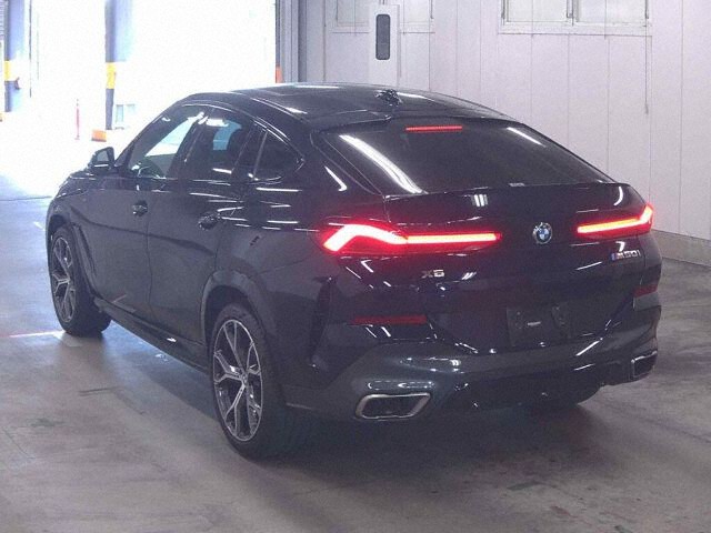 2021 BMW X6 M50I 4WD auction photo 2
