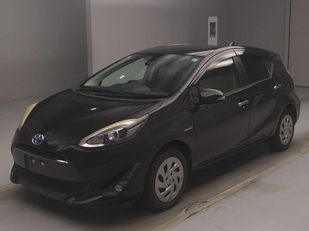 2018 Toyota Aqua Sスタイルブラック Japan auction vehicle