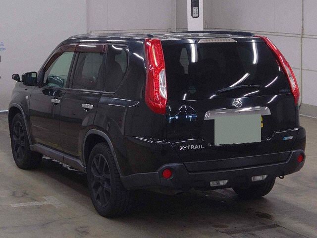2010 Nissan X-Trail 20GT 4WD auction photo 2
