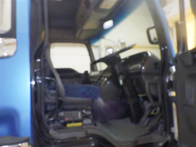 2011 Isuzu 冷蔵・冷凍車 auction photo 6