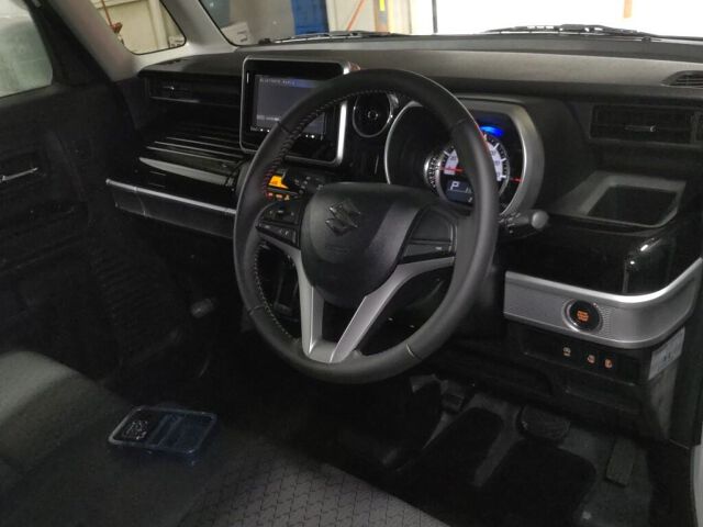 2020 Suzuki Spacia Hybrid XS auction photo 3