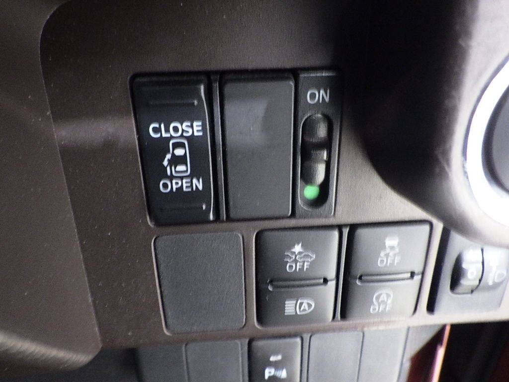2020 Toyota Roomy XS auction photo 11